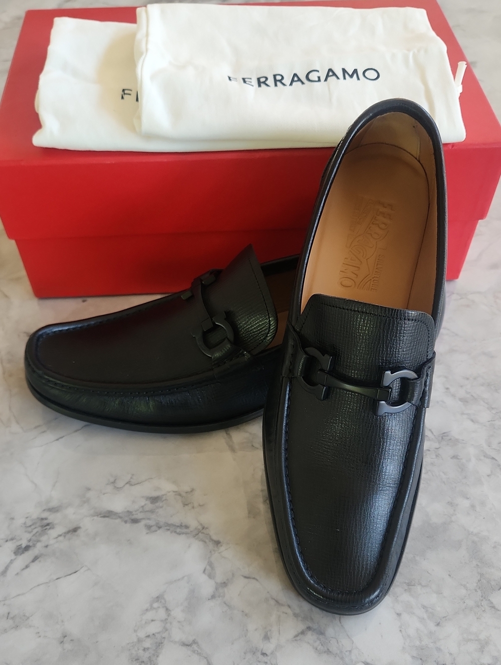 Salvatore Ferragamo Black Leather Gancini Bit-Trim Loafers 8.5E